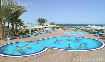 Triton Empire Beach Resort 16
